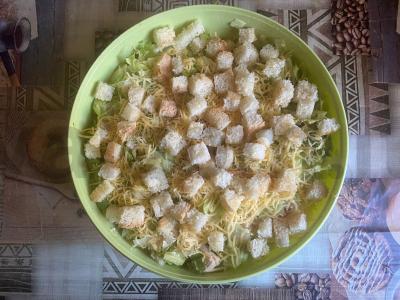 Salotas „Karakul“ su kalakutiena pagrindine nuotrauka