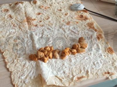 Šaurma su vištiena ir korėjietiška morkų salotomis Žingsnis 2