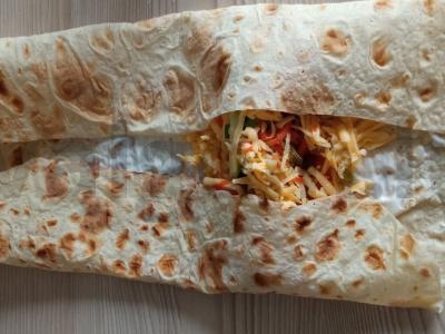 Šaurma su vištiena ir korėjietiška morkų salotomis Žingsnis 4