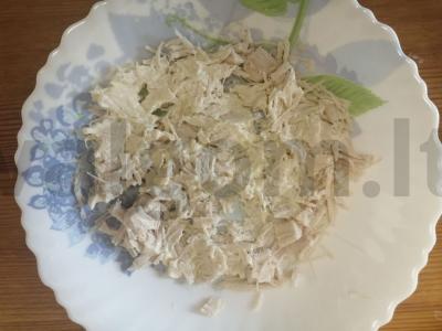 Salotas „Švelnumas“ su marinuotais grybais Žingsnis 5