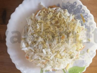 Salotas „Švelnumas“ su marinuotais grybais Žingsnis 8