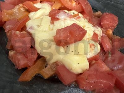 Salotas „Raudona širdis“ pagrindine nuotrauka