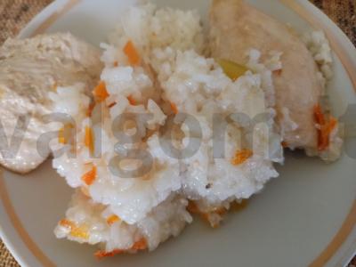 Keptas ryžiai su marinuota vištienos krūtinėle pagrindine nuotrauka