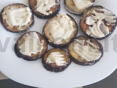 Baklažanai riekelėmis pagrindine nuotrauka