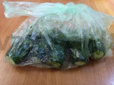 Sūdyti agurkai prie bet kurio patiekalo Žingsnis 3