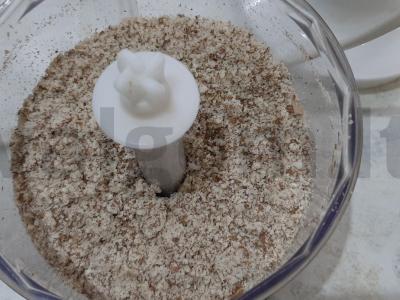 Abrikosų riešutai su medumi Žingsnis 4