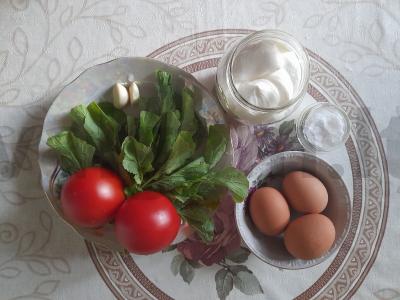 Salotas su burokėlių lapais ir pomidorais Žingsnis 1