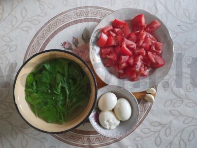 Salotas su burokėlių lapais ir pomidorais Žingsnis 2