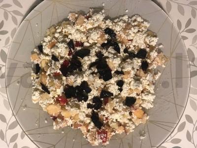 Varškė su vaisiais pagrindine nuotrauka