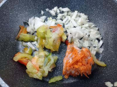 Daržovių sriuba su vištienos šlaunelėmis Žingsnis 2