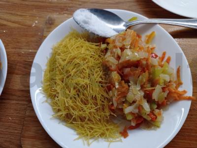 Daržovių sriuba su vištienos šlaunelėmis Žingsnis 4