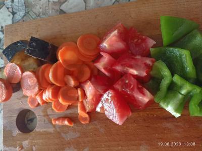 Jautienos troškinys su raudonaisiais pupelėmis, baklažanais ir paprika Žingsnis 3