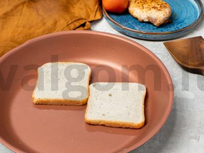 Baltųjų duonos skrebučiai su kalakutienos filė Žingsnis 1