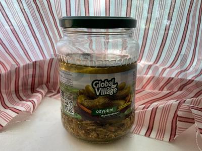 Tostai su kiaušiniu, šprotais ir marinuotais agurkais Žingsnis 1