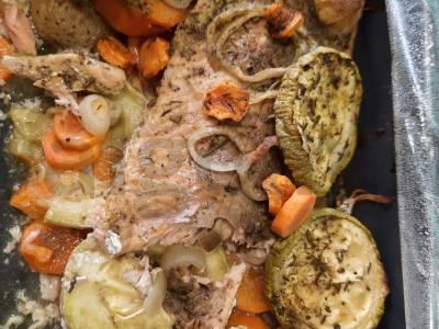 Lašiša su daržovėmis pagrindine nuotrauka