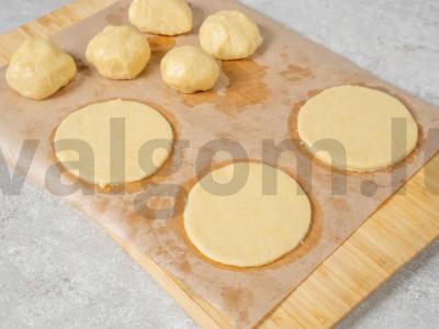 Sūrio pyragėliai pagal GOST Žingsnis 17