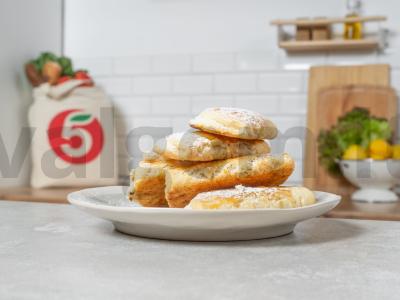 Sūrio pyragėliai pagal GOST pagrindine nuotrauka