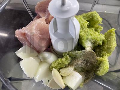 Kalakutienos kotletai ryžių džiūvėsėliuose Žingsnis 1