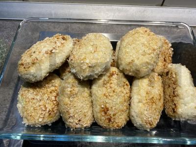 Kalakutienos kotletai ryžių džiūvėsėliuose Žingsnis 5