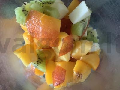 Vaisių sriuba su mangų sultimis Žingsnis 2