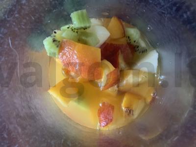 Vaisių sriuba su mangų sultimis Žingsnis 3