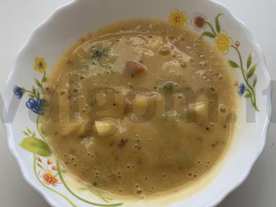 Vaisių sriuba su mangų sultimis pagrindine nuotrauka