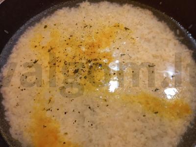 Birus ryžiai su prieskoniais ir sviestu Žingsnis 2