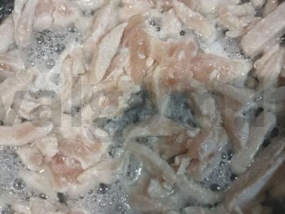 Greitas salotas su grybais ir vištiena Žingsnis 2