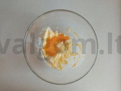 Smėliniai sausainiai su kerobu vaikams Žingsnis 1