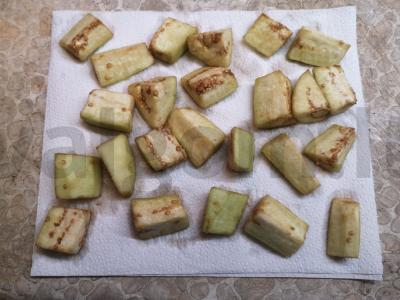 Salotas su stracciatella ir traškiais baklažanais Žingsnis 6