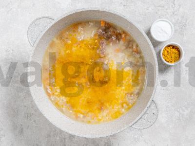 Ryžiai su troškiniu ir daržovėmis Žingsnis 4