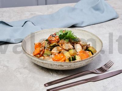 Kalakutienos filė su kolrabi pagrindine nuotrauka