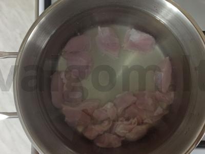 Burokėlių sriuba su pomidorų pasta ir kalakutienos filė Žingsnis 1