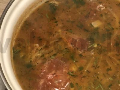 Borsčas su vištiena pagrindine nuotrauka