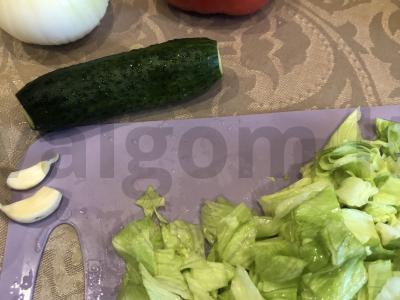 Lieknėjimo salotas „Aštrus“ Žingsnis 1