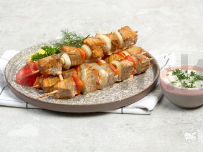 Lašišų šašlykas pagrindine nuotrauka