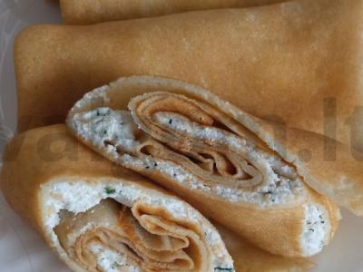 Blynai su varške ir sūriu pagrindine nuotrauka