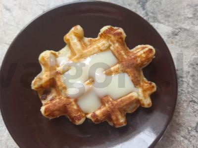 Varškės vafliai su avižų miltais pagrindine nuotrauka