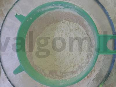 Namų lavašas iš ruginių miltų keptuvėje Žingsnis 1