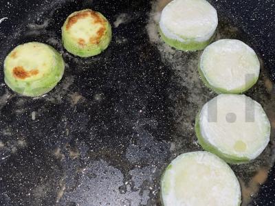 Kepti cukinijos Žingsnis 3