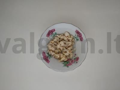 Vitaminų salotas su obuoliais, brokoliais ir migdolais Žingsnis 2