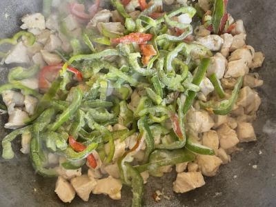 Vištiena su udon makaronais terijaki padaže Žingsnis 2