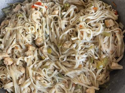 Vištiena su udon makaronais terijaki padaže Žingsnis 6