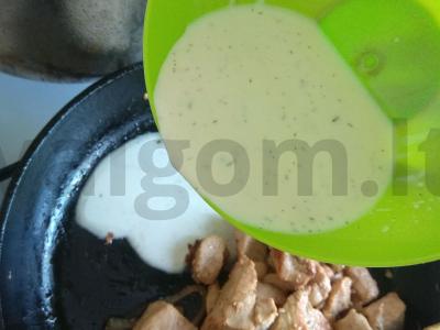 Kalakutienos filė grietinės padaže Žingsnis 6