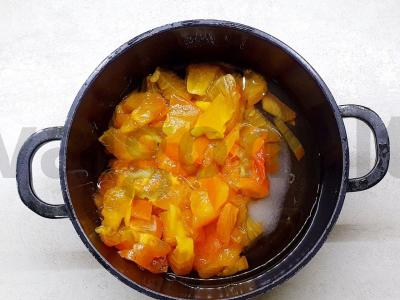 Kiaulienos pečių su persimonų padažu Žingsnis 3