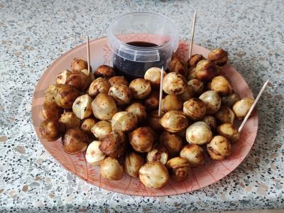 Kepti koldūnai su sojų padažu pagrindine nuotrauka