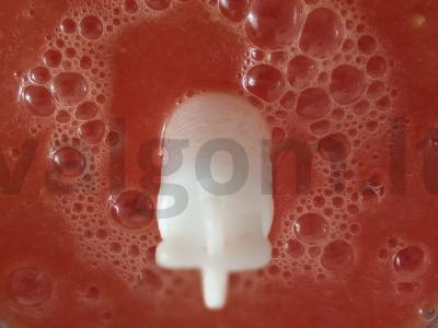 Namų lečo iš pomidorų, saldžiųjų pipirų ir prieskonių Žingsnis 2