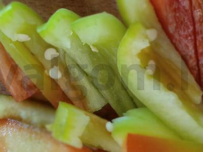 Namų lečo iš pomidorų, saldžiųjų pipirų ir prieskonių Žingsnis 4