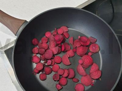 Burokėlių sriuba su vištienos sparneliais Žingsnis 5