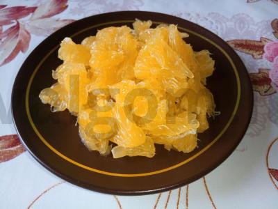 Vištienos, apelsinų, agurkų ir sėklų salotas Žingsnis 2